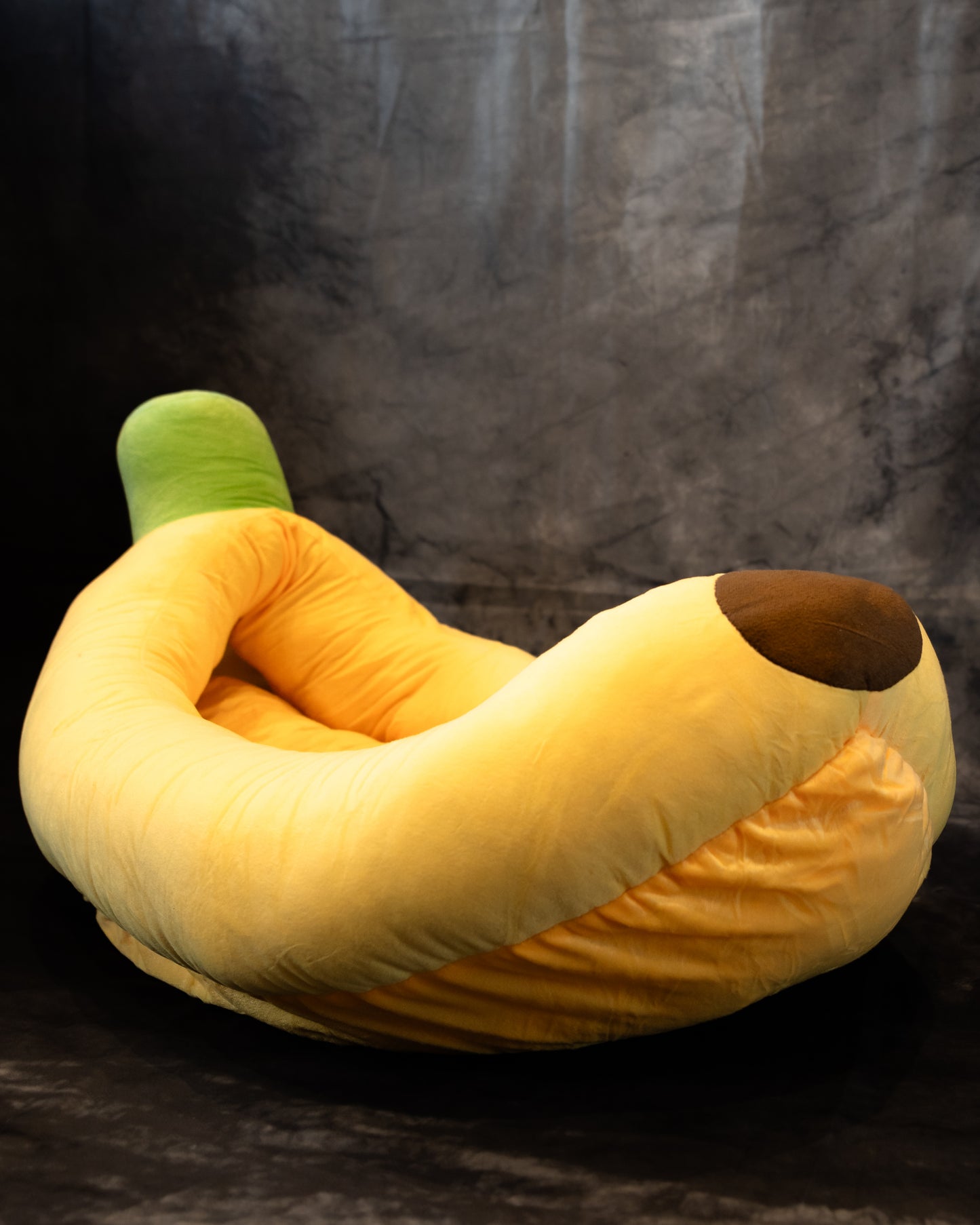 Peel-a-Pet Banana Bed