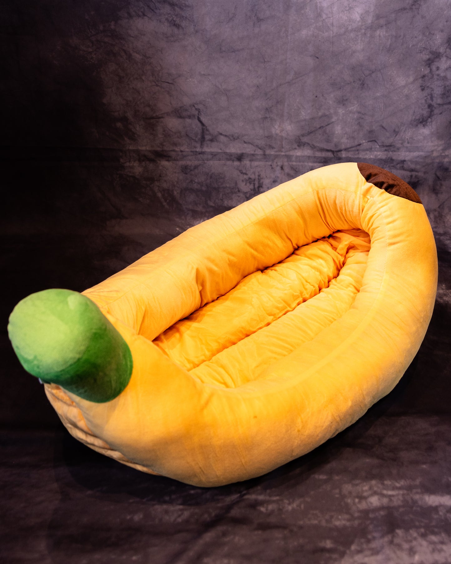 Peel-a-Pet Banana Bed