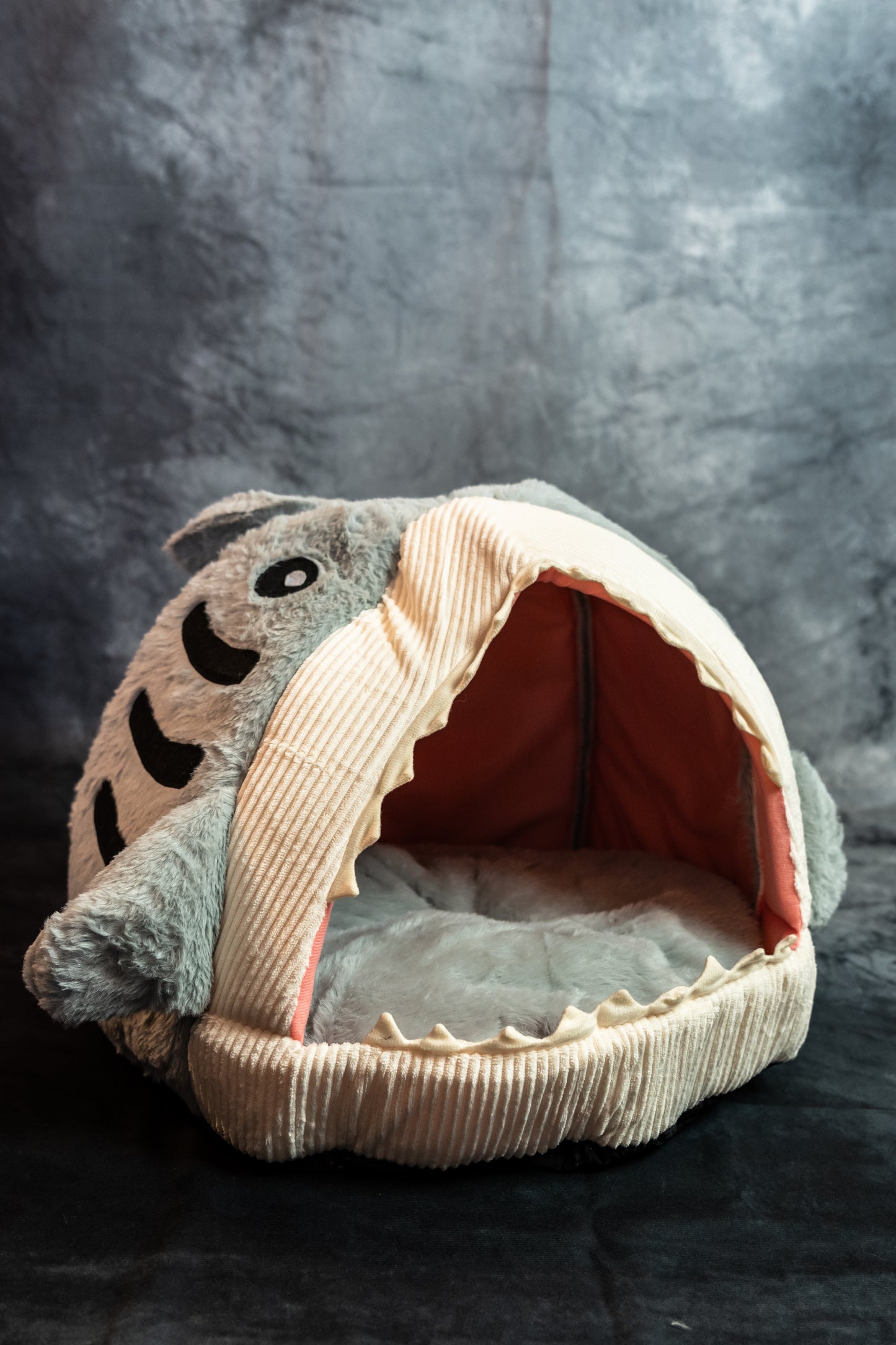 Cozy Cotton Shark Cat Cave