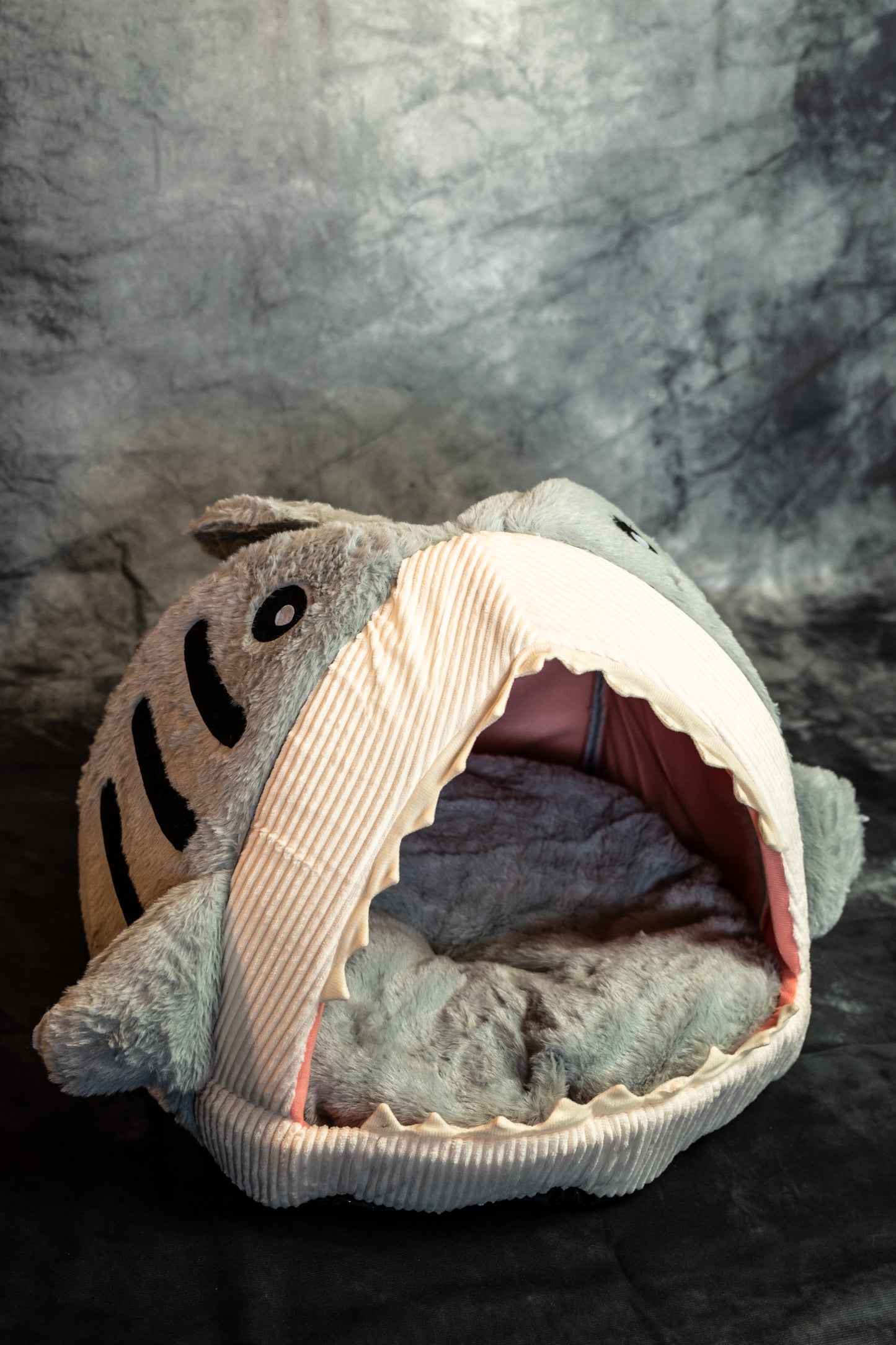 Cozy Cotton Shark Cat Cave