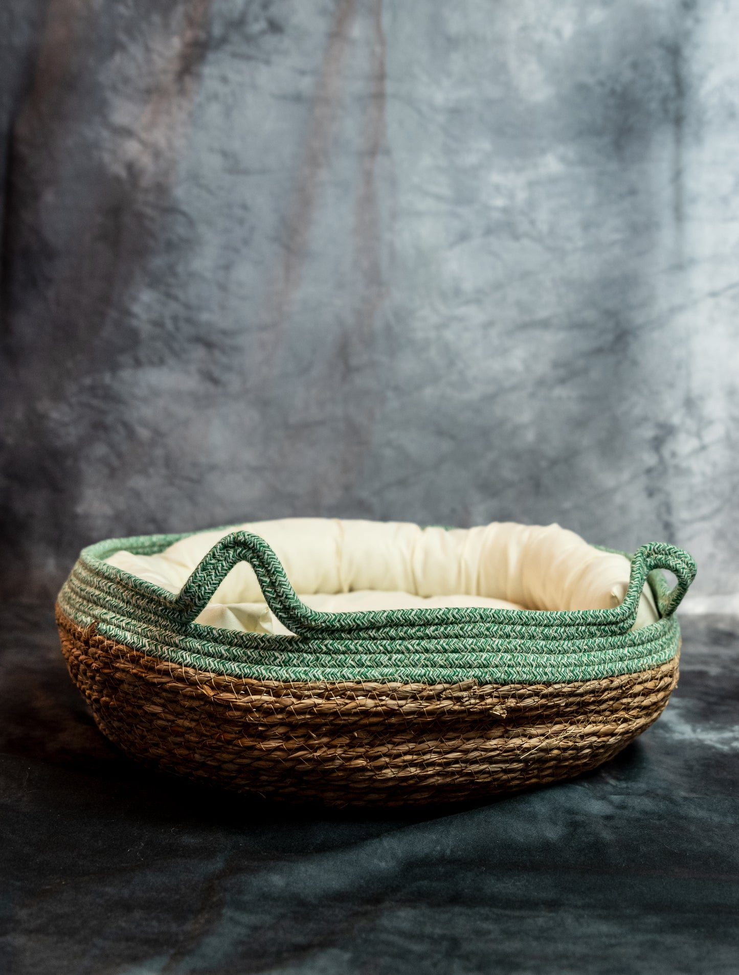 Wicker bed funny ears Bicolor