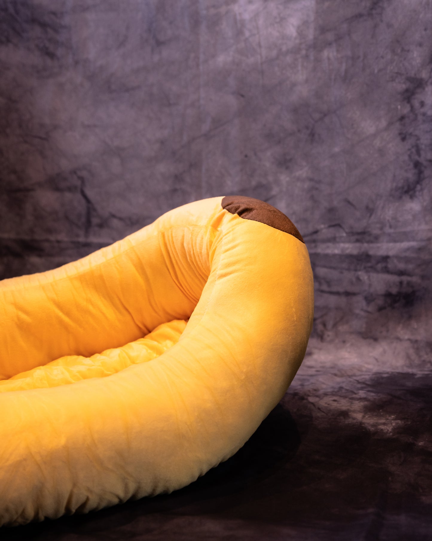 Peel-a-Pet Banana Bed